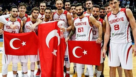 En İyi Basketbol Takımları ve Oyuncuları