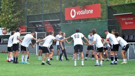 Futbolda Saha İçi İletişim